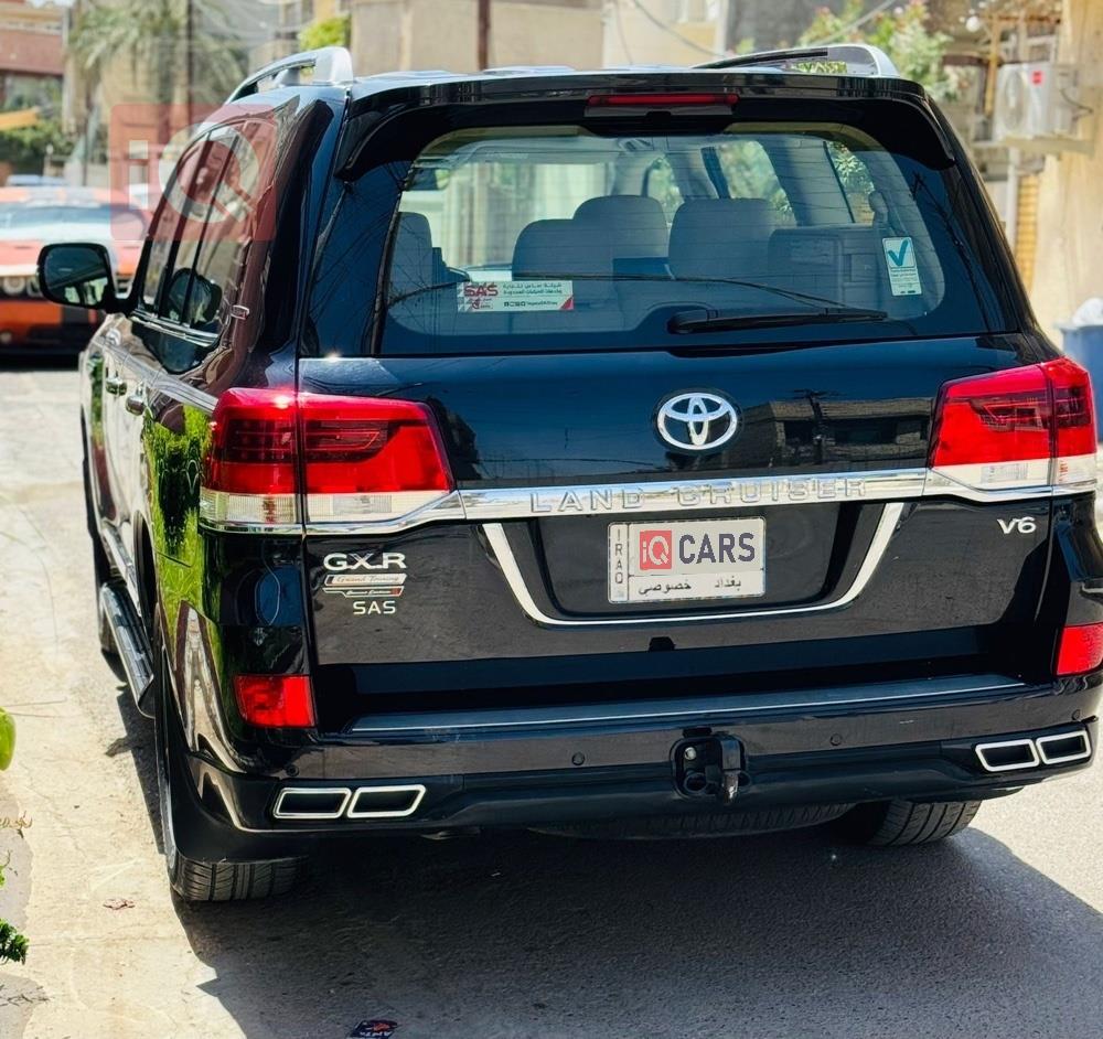 تويوتا لاندكروزر